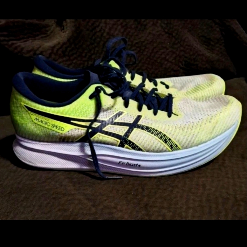 Asics Magic Speed Neon Green and Navy Athletic Shoes - Picture 7 of 13